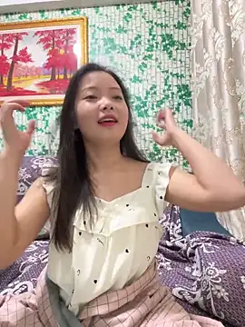 BIGBABYYEYE online show from March 12, 2026, 2:56 pm