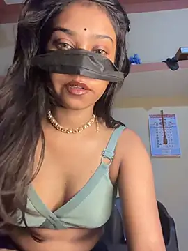 Snapshot of Roohbabe chatting on August 4, 2026, 4:53 pm Roohbabe online show from August 4, 2026, 4:53 pm