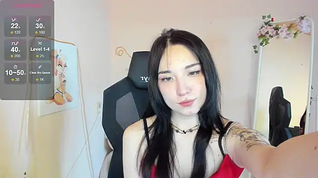 AliceeinWonderlanddd online show from May 29, 2026, 3:04 am