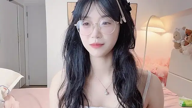 Luminous4173 online show from June 2, 2026, 1:13 pm