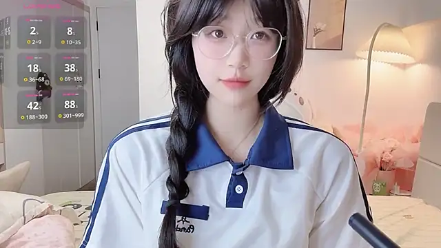 Snapshot of Luminous4173 chatting on June 17, 2026, 1:12 pm Luminous4173 online show from June 17, 2026, 1:12 pm