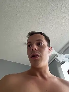 Snapshot of AxelMuller chatting on February 28, 2026, 1:01 pm AxelMuller online show from February 28, 2026, 1:01 pm