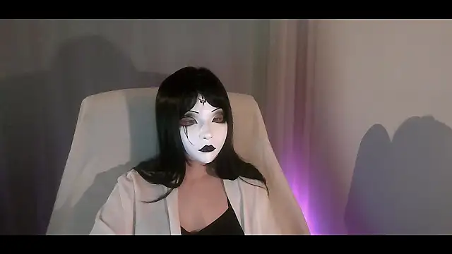 Snapshot of NoirLiliyaa chatting on February 4, 2026, 7:42 pm NoirLiliyaa online show from February 4, 2026, 7:42 pm
