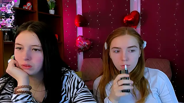 Snapshot of stella_flower chatting on February 10, 2026, 7:23 am stella flower online show from February 10, 2026, 7:23 am