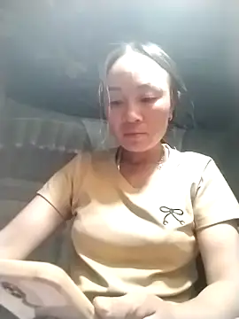 Snapshot of Neoone_1 chatting on May 11, 2026, 2:45 pm Neoone 1 online show from May 11, 2026, 2:45 pm