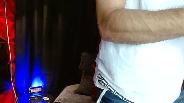 Snapshot of dany_ray chatting on March 8, 2026, 12:31 pm dany ray online show from March 8, 2026, 12:31 pm