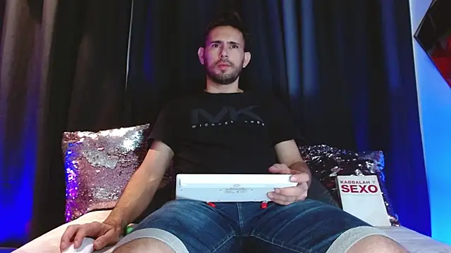 Snapshot of dany_ray chatting on March 21, 2026, 11:59 am dany ray online show from March 21, 2026, 11:59 am