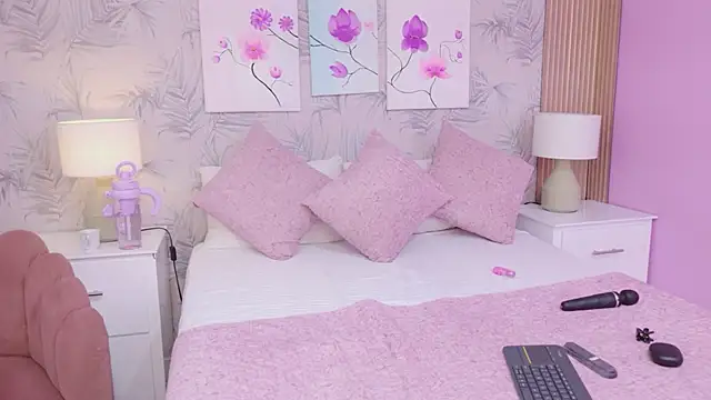 Snapshot of AlejandraMartinezz chatting on February 5, 2026, 12:54 pm AlejandraMartinezz online show from February 5, 2026, 12:54 pm