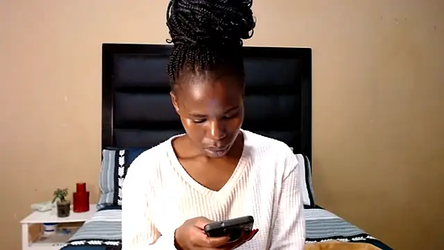 AppleAsss online show from February 24, 2026, 12:25 pm