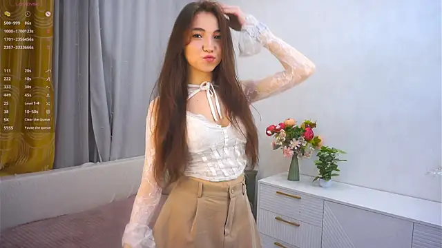 Snapshot of CarlaSpiva chatting on February 9, 2026, 8:13 pm CarlaSpiva online show from February 9, 2026, 8:13 pm