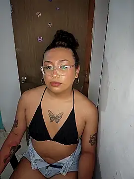 Kendallmafia online show from April 22, 2026, 8:10 pm