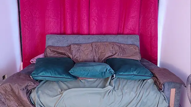 Genesis Montenegro OA online show from March 11, 2026, 12:44 pm