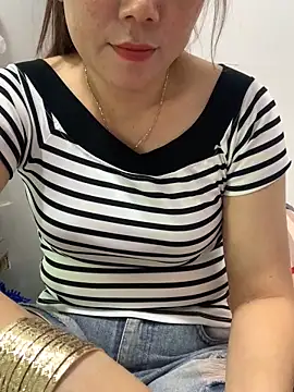 Baby-lovely69 online show from February 5, 2026, 3:22 am