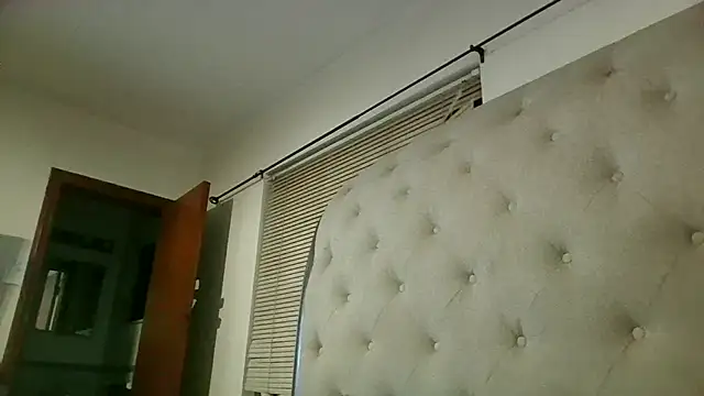 Karifrye online show from February 11, 2026, 5:01 am