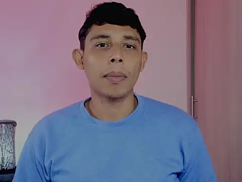 nilo2021 online show from March 25, 2026, 1:06 pm