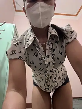 YANINA120 online show from February 24, 2026, 9:57 pm