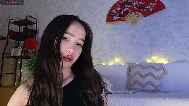 saya li11 online show from February 19, 2026, 4:14 pm