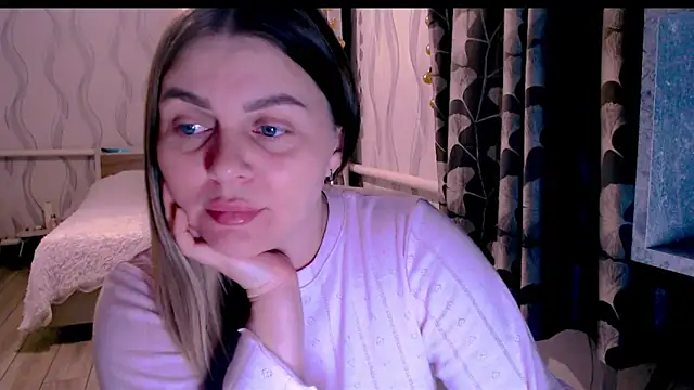 Snapshot of MagicKatarina_ chatting on February 22, 2026, 6:17 pm MagicKatarina online show from February 22, 2026, 6:17 pm