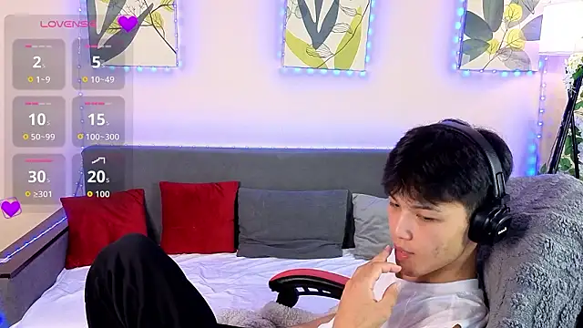 XanneLL online show from March 1, 2026, 7:05 pm