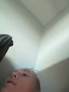 Milssweetx online show from March 22, 2026, 9:13 am