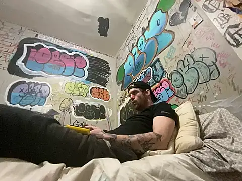 gothboiplzty online show from March 25, 2026, 7:25 am