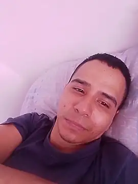 Snapshot of Mrpassion3 chatting on February 2, 2026, 4:17 pm Mrpassion3 online show from February 2, 2026, 4:17 pm