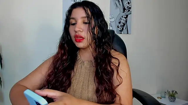 Victoria Rosee online show from February 11, 2026, 12:54 pm