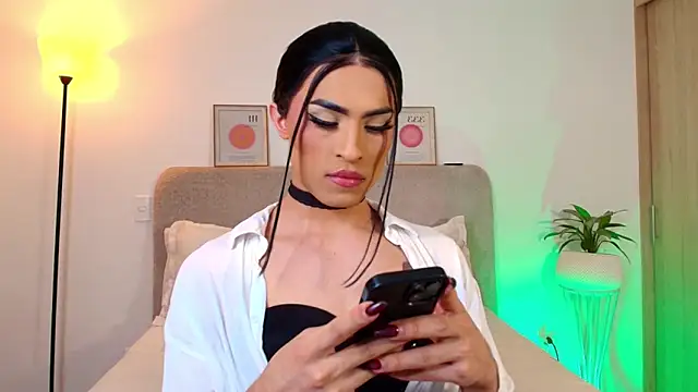 KarolPortellaa online show from March 23, 2026, 9:52 pm