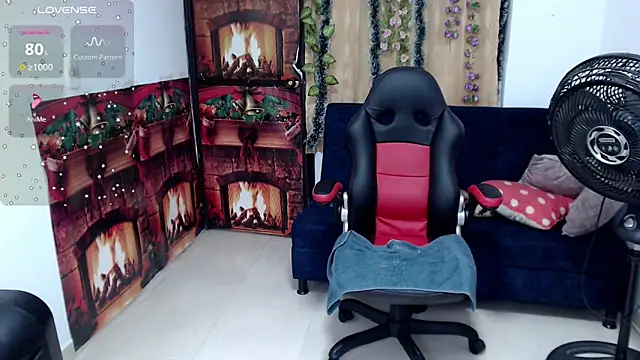 Snapshot of amelie_rose__ chatting on March 11, 2026, 1:06 pm amelie rose online show from March 11, 2026, 1:06 pm