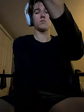 CollegeBull19 online show from April 21, 2026, 8:20 am