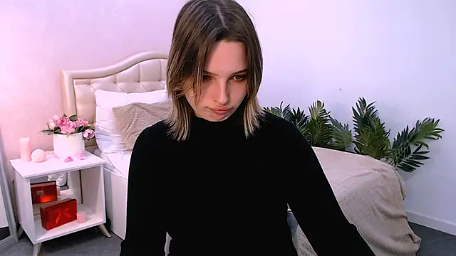 Snapshot of meowseduce chatting on February 7, 2026, 8:45 pm meowseduce online show from February 7, 2026, 8:45 pm