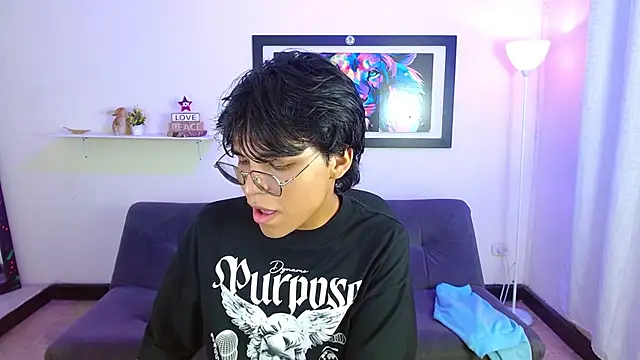 Maecum18 online show from February 13, 2026, 8:38 pm