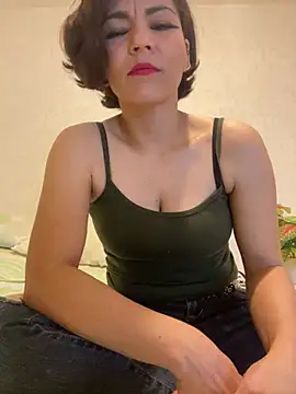 eva luz online show from February 9, 2026, 10:03 pm