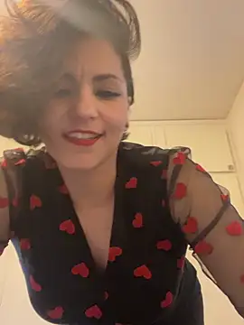 eva luz online show from May 14, 2026, 5:09 pm