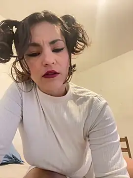 eva luz online show from May 23, 2026, 10:08 am