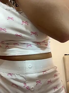 Gia Evanss online show from February 13, 2026, 3:52 pm