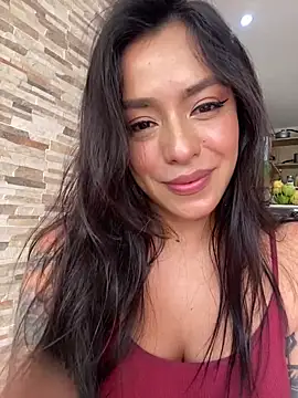 Snapshot of foxxy_lover chatting on February 6, 2026, 7:28 pm foxxy lover online show from February 6, 2026, 7:28 pm