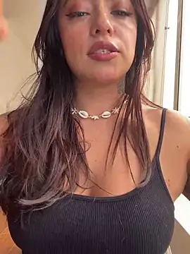 Snapshot of foxxy_lover chatting on February 15, 2026, 5:31 pm foxxy lover online show from February 15, 2026, 5:31 pm