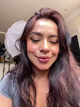 Snapshot of foxxy_lover chatting on February 28, 2026, 7:15 pm foxxy lover online show from February 28, 2026, 7:15 pm