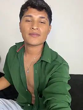 Snapshot of EithanMontoya chatting on February 24, 2026, 5:27 am EithanMontoya online show from February 24, 2026, 5:27 am