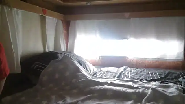 Sylly online show from October 27, 2025, 7:01 am