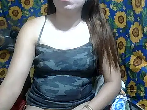 Snapshot of Sexy_HotPussy4u chatting on April 15, 2026, 8:20 pm Sexy HotPussy4u online show from April 15, 2026, 8:20 pm