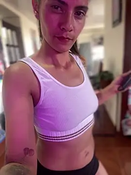 Snapshot of Esperanza_GS chatting on February 9, 2026, 8:46 pm Esperanza GS online show from February 9, 2026, 8:46 pm