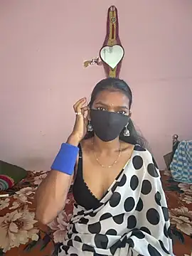 Snapshot of hot_kimaya chatting on July 15, 2026, 12:21 pm hot kimaya online show from July 15, 2026, 12:21 pm