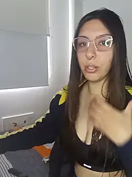 Snapshot of Nikolth_4 chatting on February 3, 2026, 3:28 pm Nikolth 4 online show from February 3, 2026, 3:28 pm