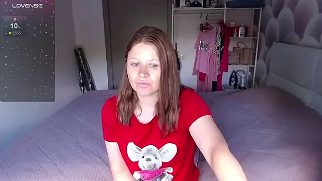 Aleksasamuii online show from July 15, 2026, 7:57 am