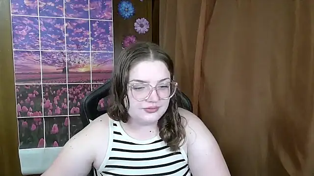 Snapshot of Teasing_Dora chatting on June 30, 2026, 6:09 pm Teasing Dora online show from June 30, 2026, 6:09 pm