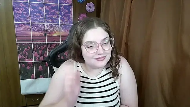 Snapshot of Teasing_Dora chatting on July 15, 2026, 2:28 am Teasing Dora online show from July 15, 2026, 2:28 am