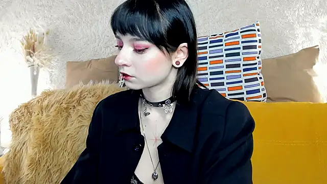 Scarle Whisper online show from February 8, 2026, 1:20 am