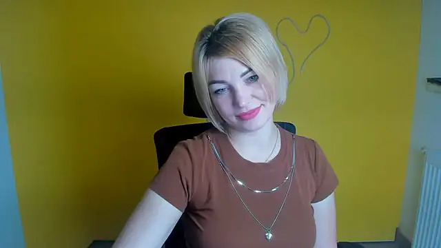 CuttieEmma online show from August 8, 2026, 6:04 am